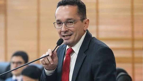 Adailton Cruz destaca preocupação com possível suspensão do serviço de transplante renal no Acre